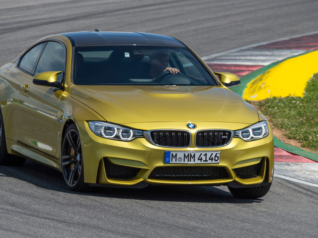 BMW M4 Coupe фото