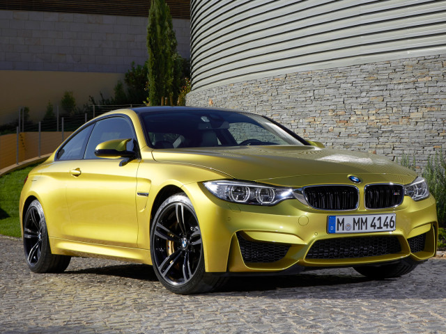 BMW M4 Coupe фото