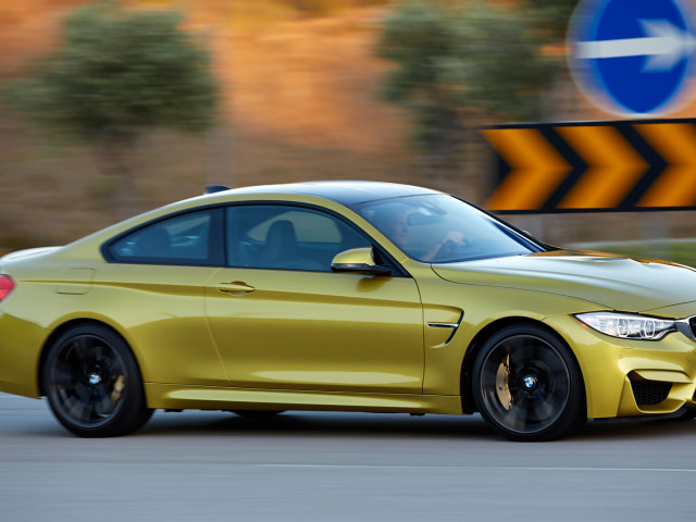 BMW M4 Coupe фото