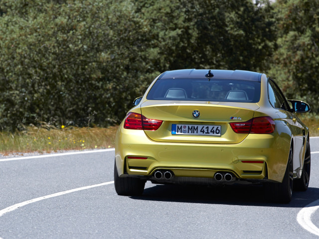 BMW M4 Coupe фото