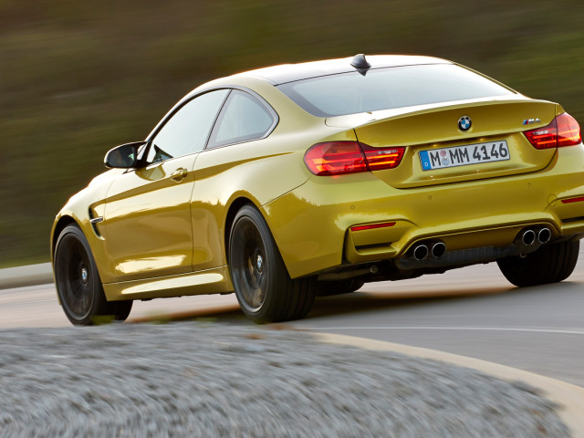 BMW M4 Coupe фото