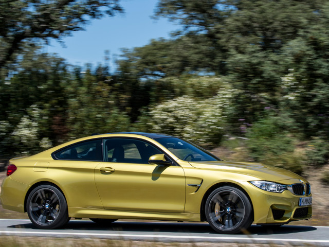 BMW M4 Coupe фото