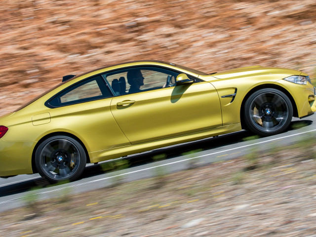 BMW M4 Coupe фото