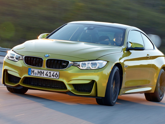 BMW M4 Coupe фото