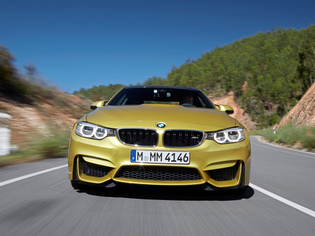 BMW M4 Coupe фото