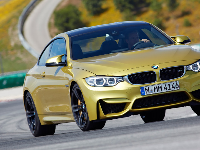 BMW M4 Coupe фото