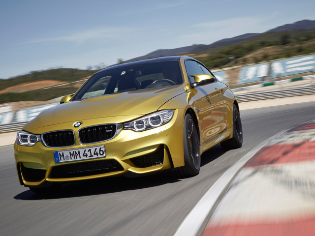 BMW M4 Coupe фото