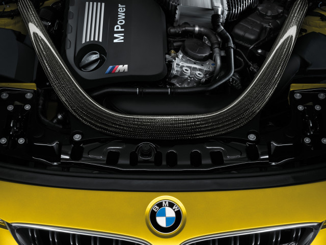 BMW M4 Coupe фото