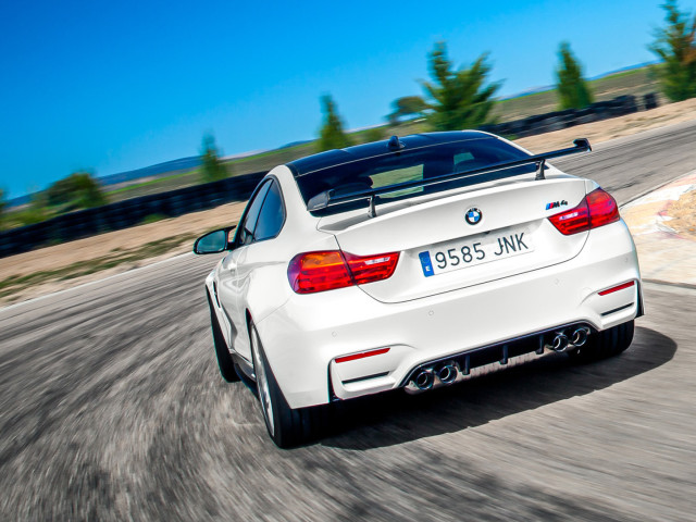 BMW M4 Coupe фото