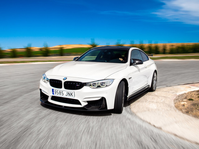 BMW M4 Coupe фото