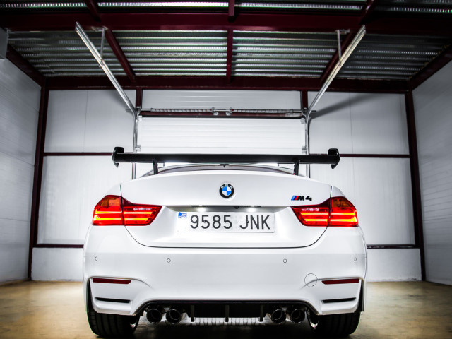 BMW M4 Coupe фото