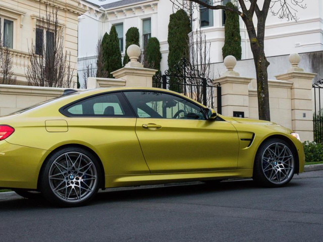 BMW M4 Coupe фото