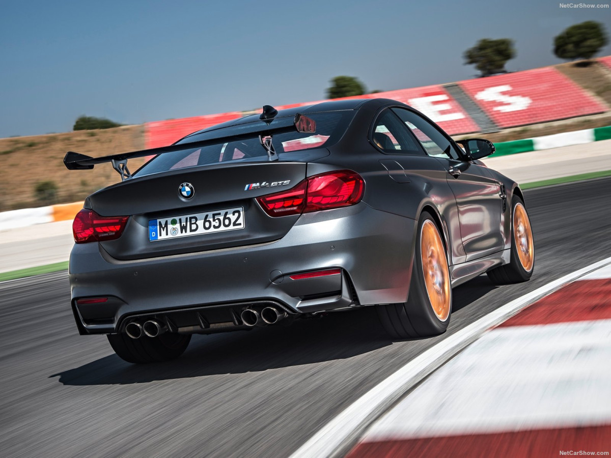 BMW M4 GTS фото 158657