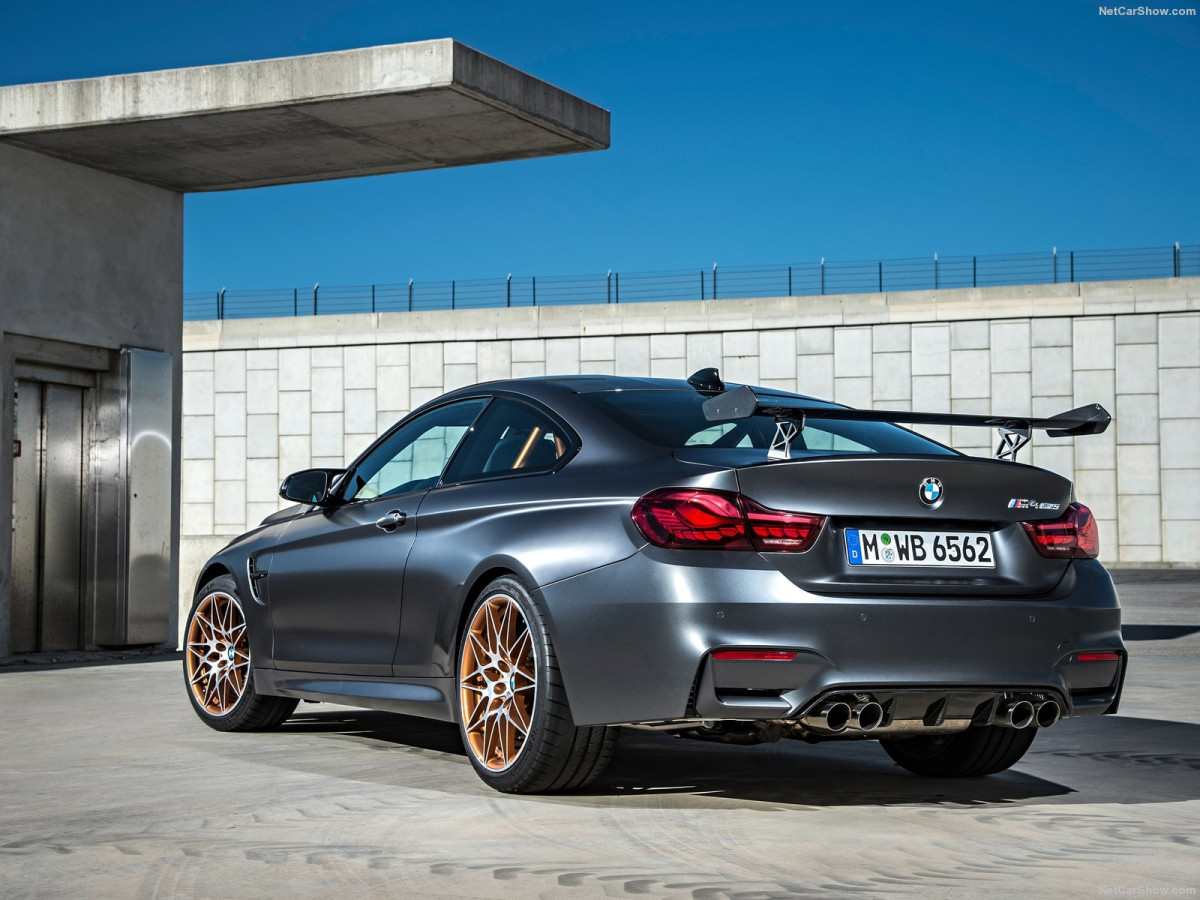 BMW M4 GTS фото 158660