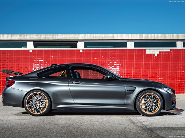 BMW M4 GTS фото