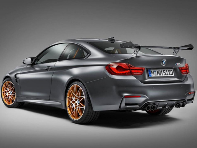 BMW M4 GTS фото