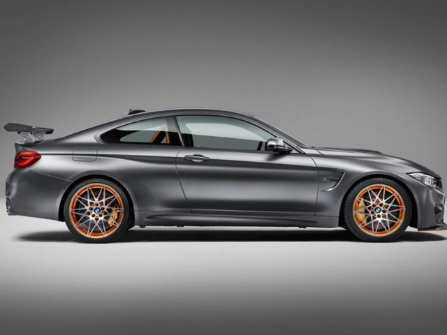 BMW M4 GTS фото