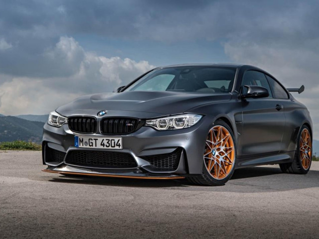 BMW M4 GTS фото