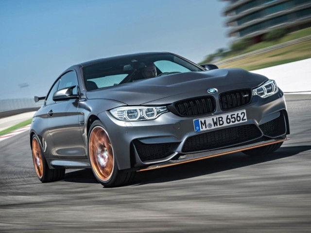 BMW M4 GTS фото