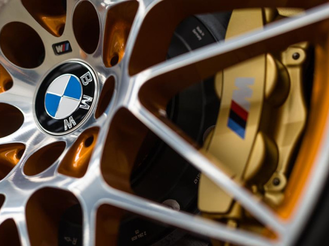 BMW M4 GTS фото