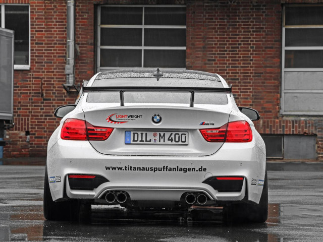 BMW M4 фото