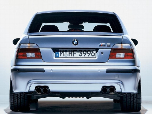 BMW M5 E39 фото