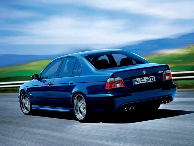 BMW M5 E39 фото