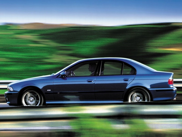 BMW M5 E39 фото