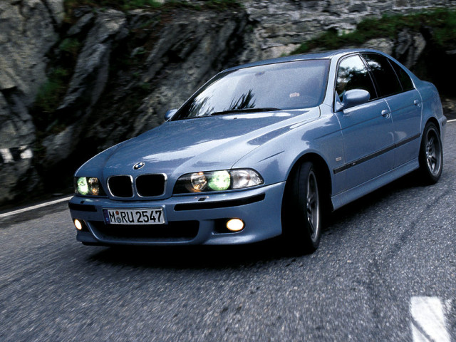 BMW M5 E39 фото