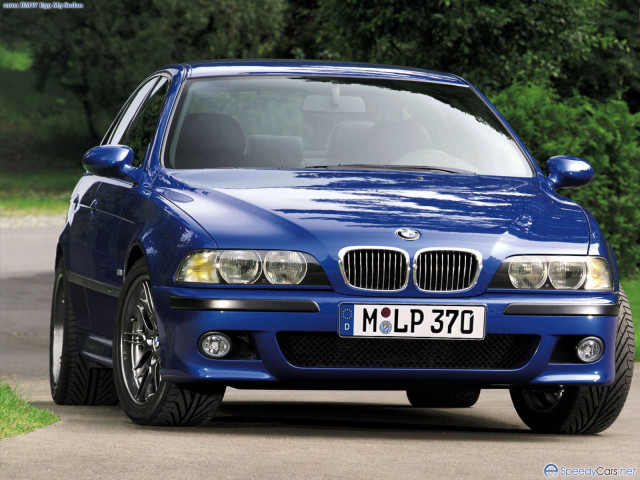 BMW M5 E39 фото