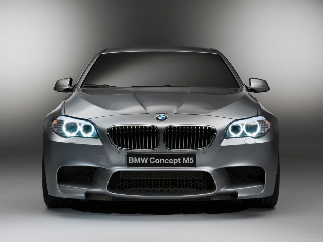 BMW M5 F10 фото