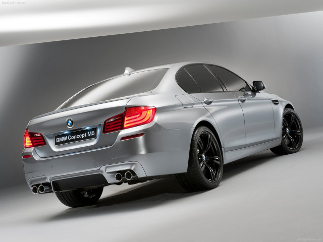 BMW M5 F10 фото