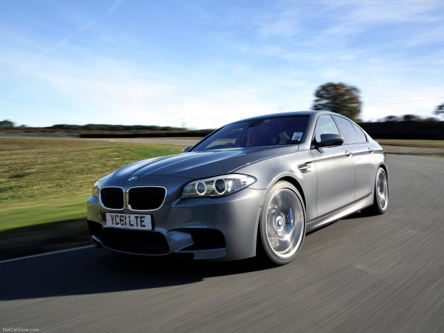 BMW M5 F10 фото