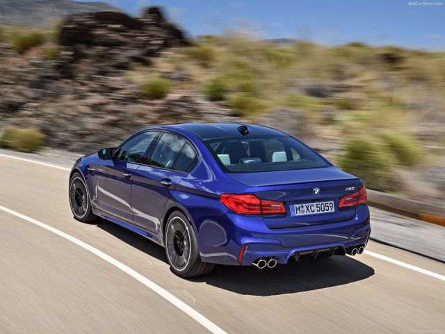 BMW M5 F90 фото