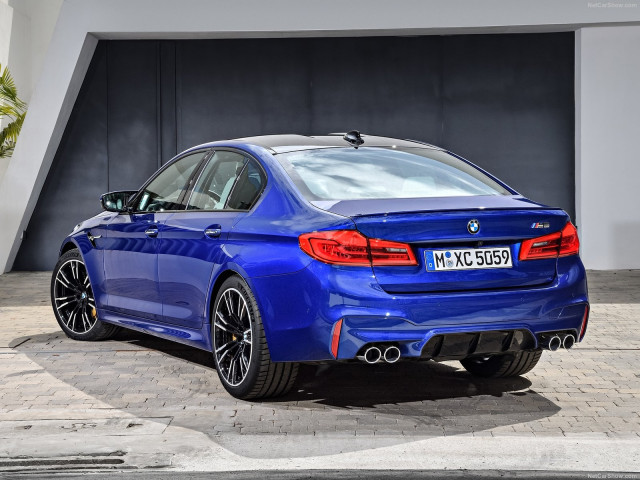 BMW M5 F90 фото