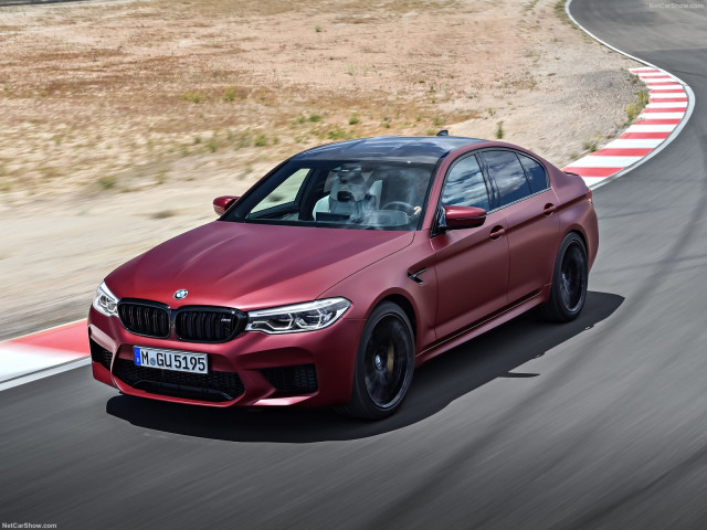 BMW M5 F90 фото