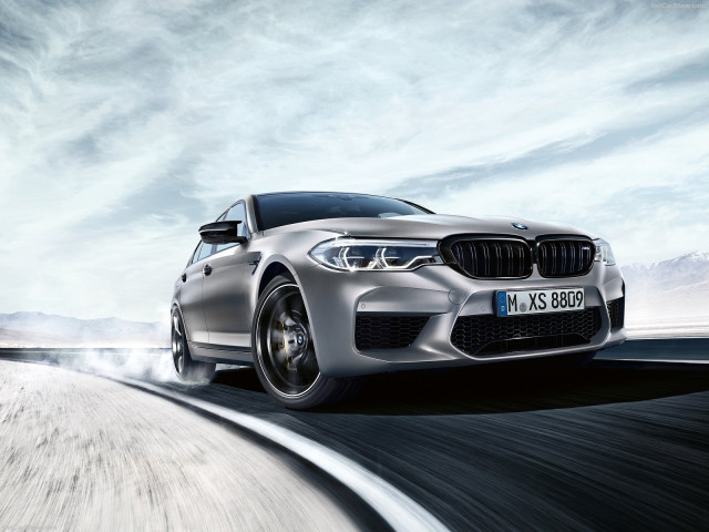 BMW M5 F90 фото