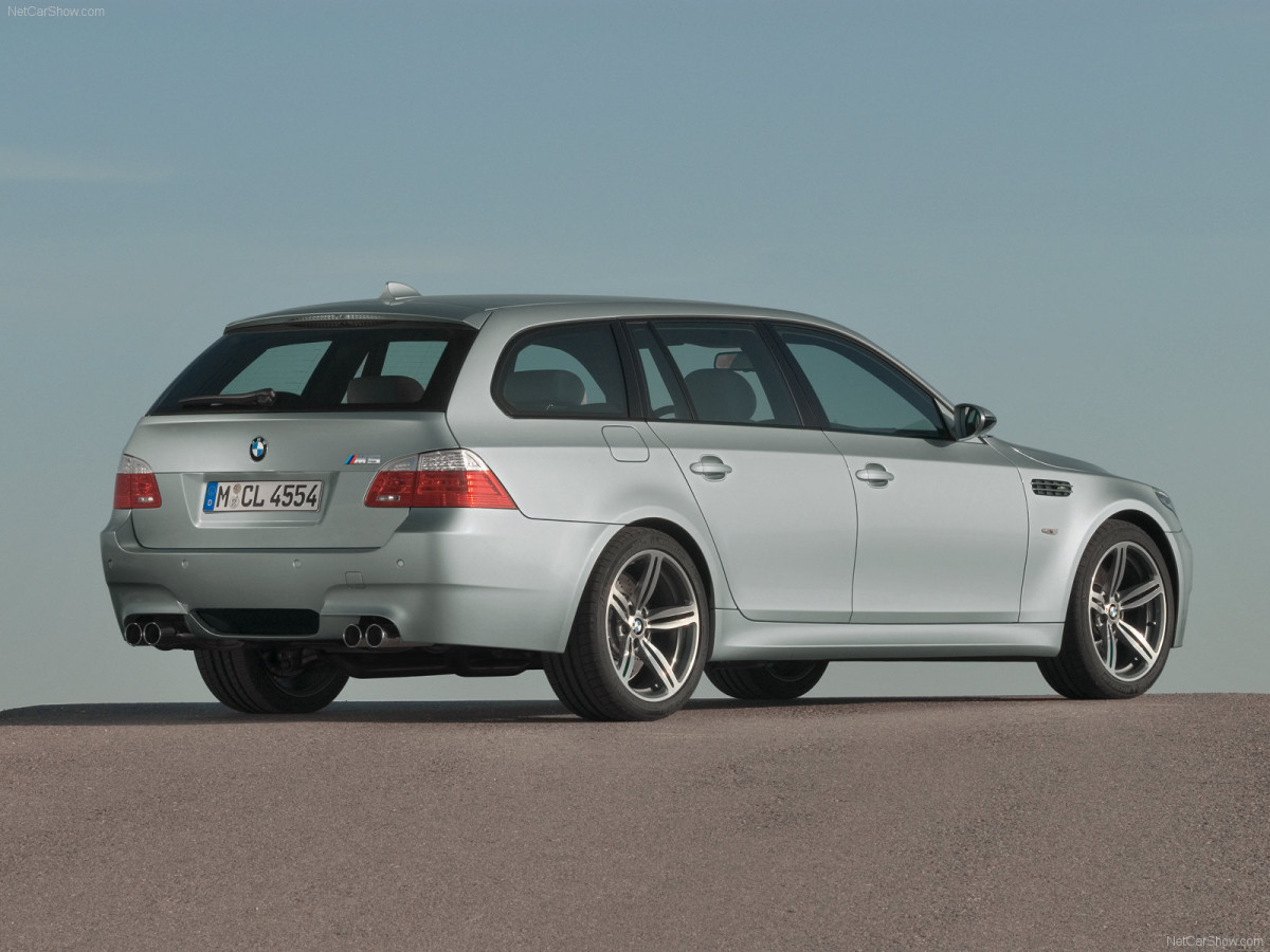 BMW M5 Touring фото 40839