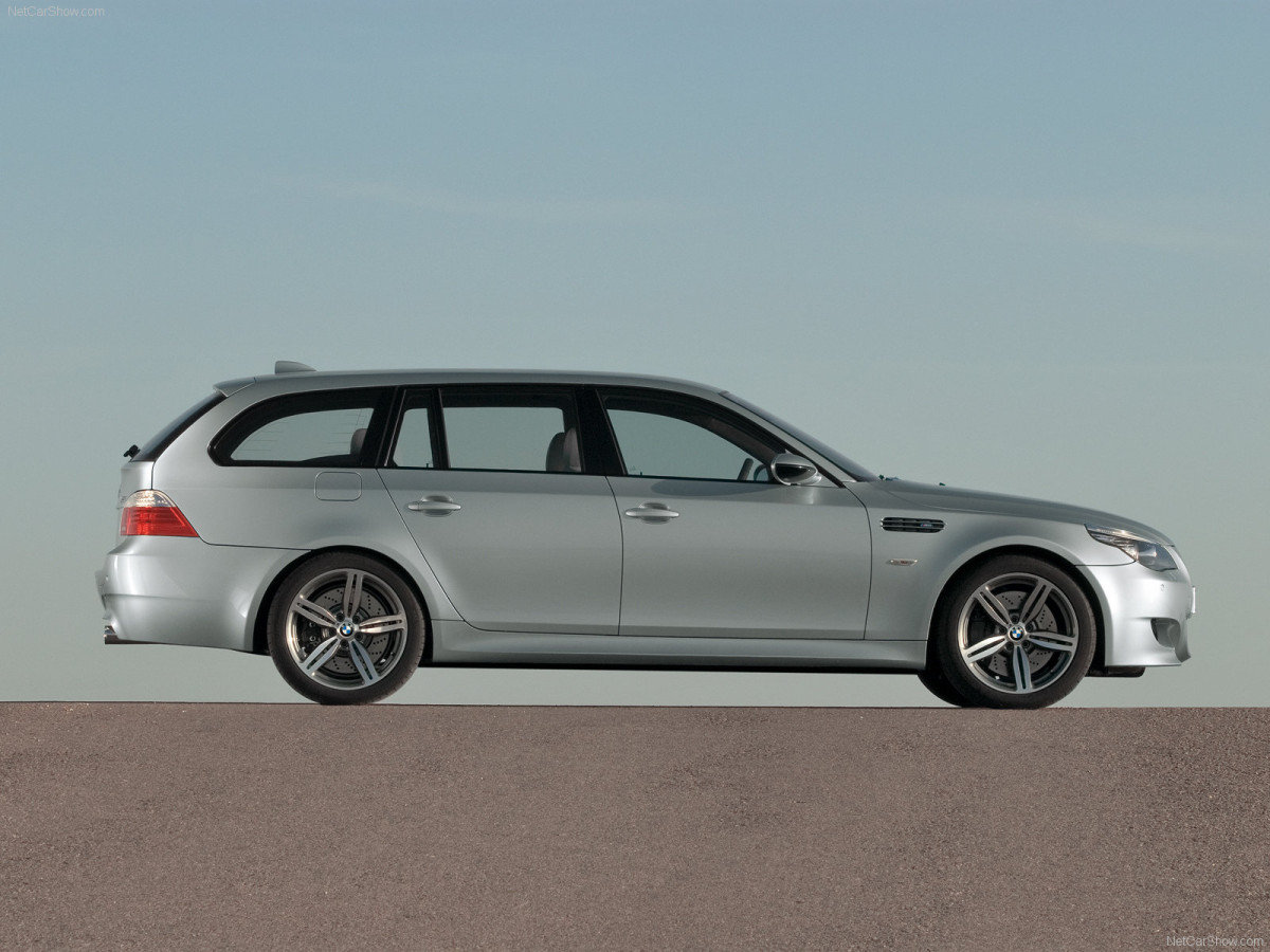 BMW M5 Touring фото 40840