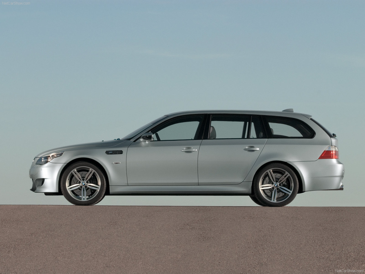 BMW M5 Touring фото 40841