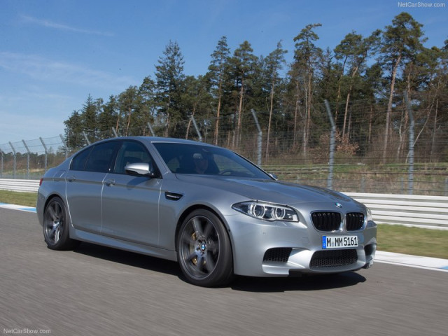 BMW M5 фото