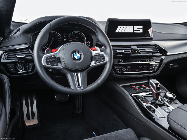 BMW M5 фото