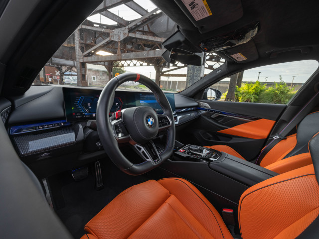 BMW M5 фото