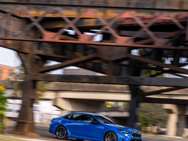 BMW M5 фото