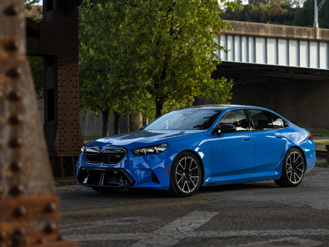 BMW M5 фото
