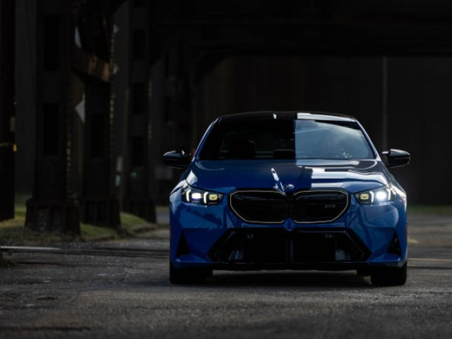BMW M5 фото