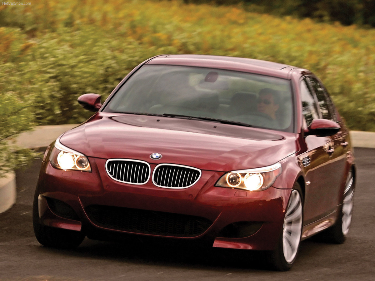 BMW M5 фото #39542 BMW M5 фото 39542