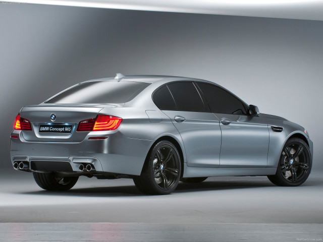 BMW M5 фото