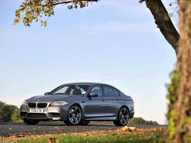 BMW M5 фото