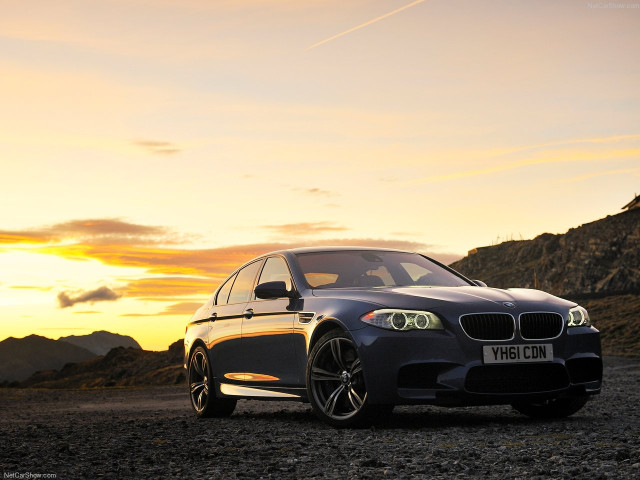 BMW M5 фото